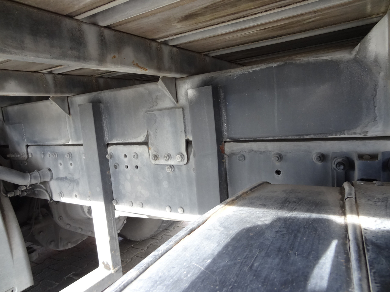 MAN TGS 26.320 6X4 BB mit Kran Fassi F175 - Madelveok/ Platvormveok, Kraanaga veoauto: pilt 2 MAN TGS 26.320 6X4 BB mit Kran Fassi F175 - Madelveok/ Platvormveok, Kraanaga veoauto: pilt 2