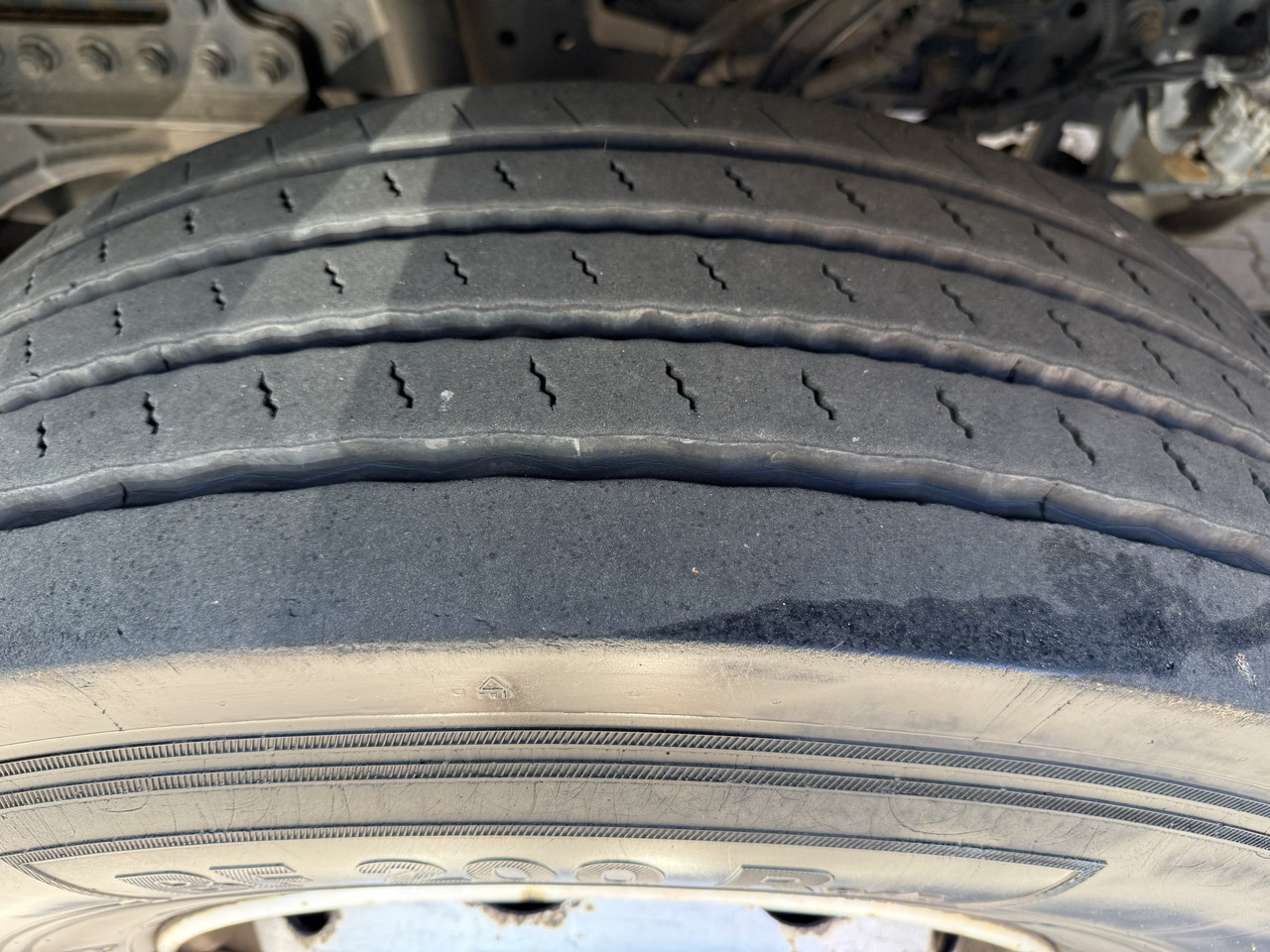 Mercedes-Benz Actros 1827 Kran Palfinger PK 9002 - Tent veoauto, Kraanaga veoauto: pilt 2 Mercedes-Benz Actros 1827 Kran Palfinger PK 9002 - Tent veoauto, Kraanaga veoauto: pilt 2