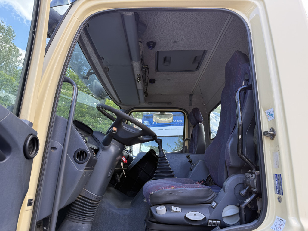 Mercedes-Benz Atego 1823 AK 4X4 Kipper Kran Palfinger PK10000 - Kraanaga veoauto, Kallurauto: pilt 4 Mercedes-Benz Atego 1823 AK 4X4 Kipper Kran Palfinger PK10000 - Kraanaga veoauto, Kallurauto: pilt 4