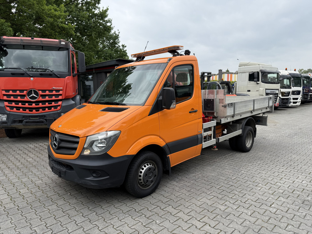 Mercedes-Benz Sprinter 516 Kipper mit Kran HMF 270 - Tarbesõiduk kallur: pilt 1 Mercedes-Benz Sprinter 516 Kipper mit Kran HMF 270 - Tarbesõiduk kallur: pilt 1