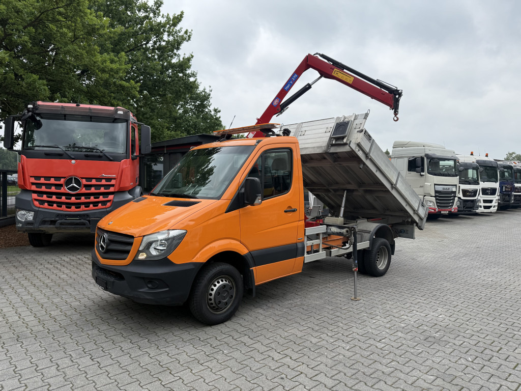 Mercedes-Benz Sprinter 516 Kipper mit Kran HMF 270 - Tarbesõiduk kallur: pilt 1 Mercedes-Benz Sprinter 516 Kipper mit Kran HMF 270 - Tarbesõiduk kallur: pilt 1