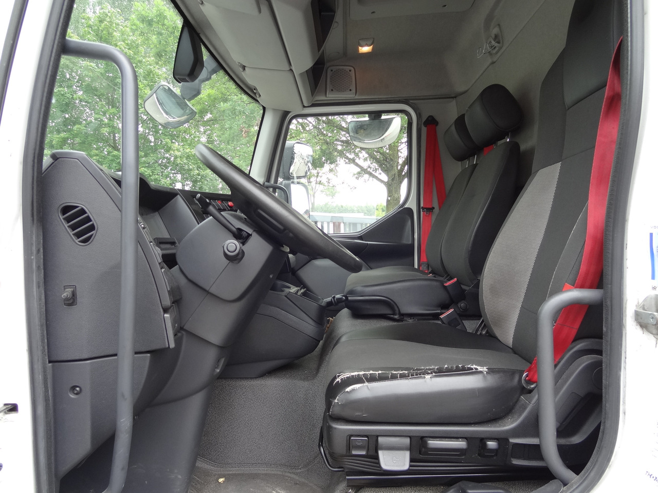 Renault D10.210 7m Koffer - Kasti veoauto: pilt 5 Renault D10.210 7m Koffer - Kasti veoauto: pilt 5