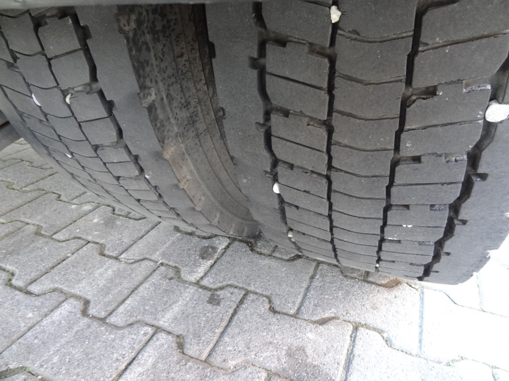 Scania P230 4X2 Kran Atlas 92.2 A2 - Kraanaga veoauto, Madelveok/ Platvormveok: pilt 3 Scania P230 4X2 Kran Atlas 92.2 A2 - Kraanaga veoauto, Madelveok/ Platvormveok: pilt 3
