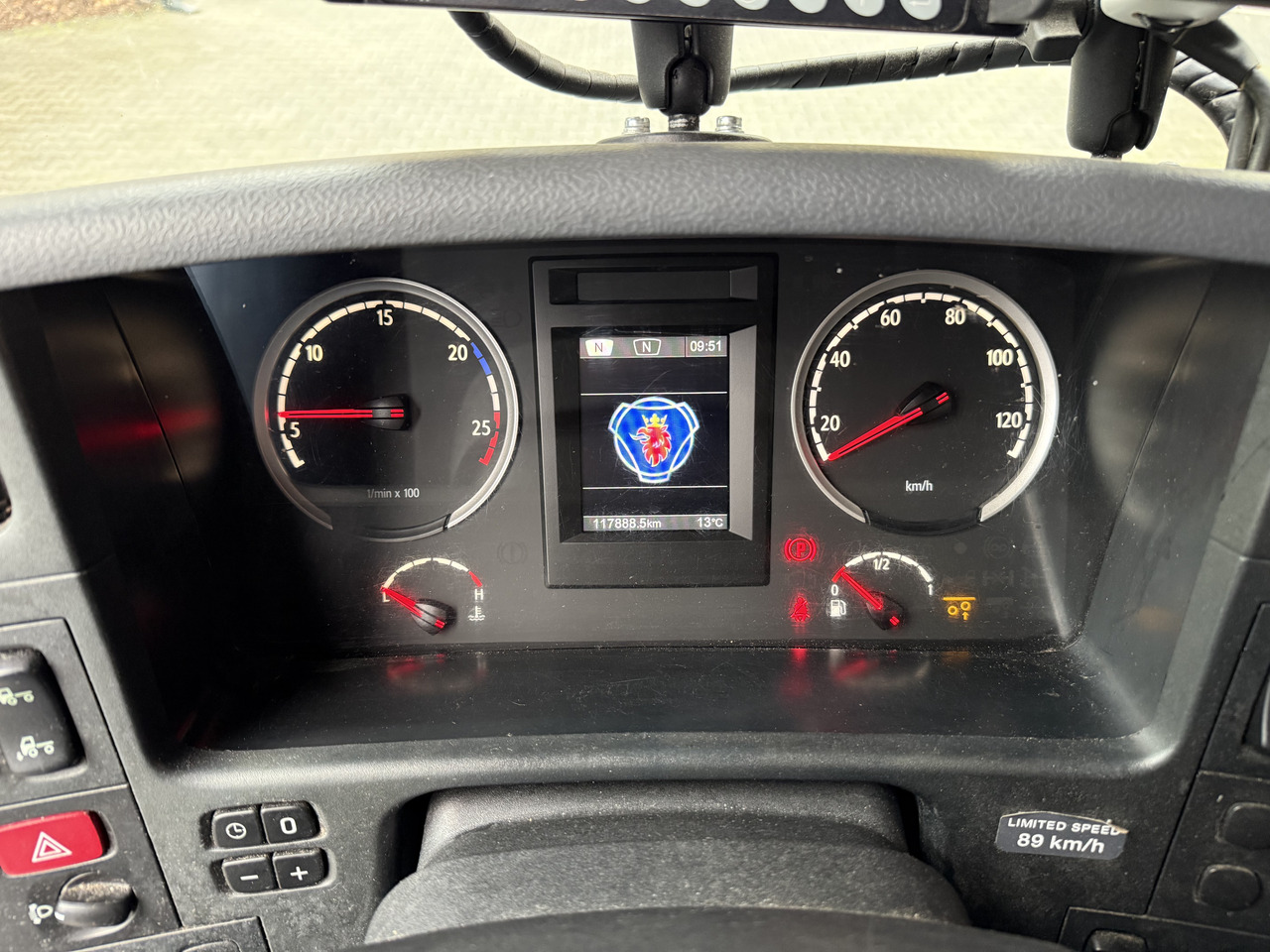 Scania P280 6X2*4 - Kabiinišassiiga veoauto: pilt 4 Scania P280 6X2*4 - Kabiinišassiiga veoauto: pilt 4