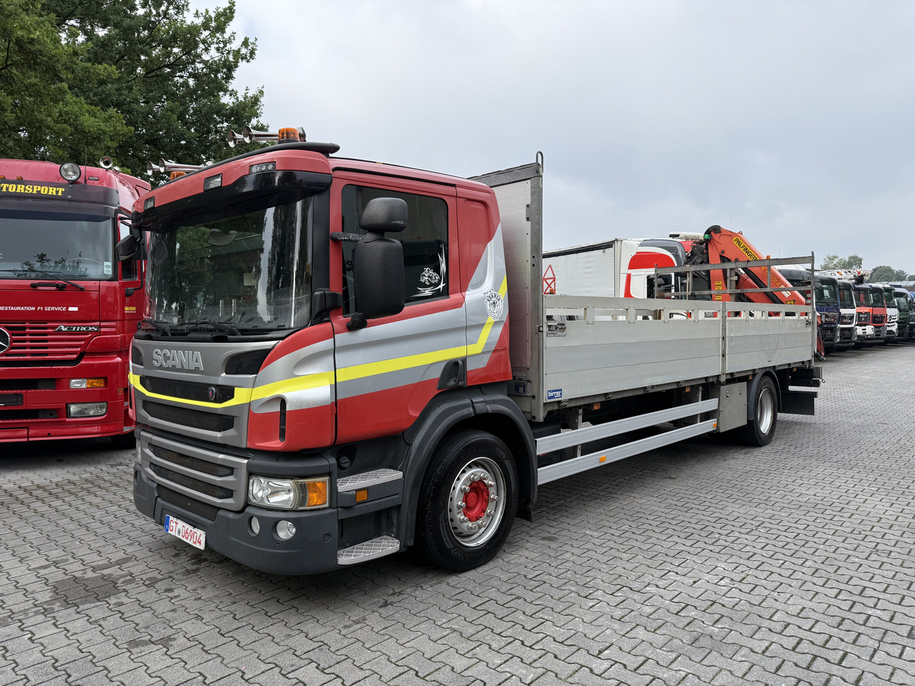 Scania P410 4X2 Palfinger PK 13001 - Madelveok/ Platvormveok, Kraanaga veoauto: pilt 1 Scania P410 4X2 Palfinger PK 13001 - Madelveok/ Platvormveok, Kraanaga veoauto: pilt 1