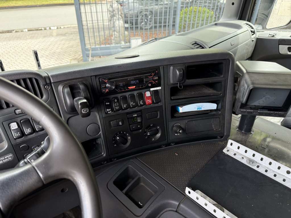 Scania P420 8X2*6 - Kabiinišassiiga veoauto: pilt 2 Scania P420 8X2*6 - Kabiinišassiiga veoauto: pilt 2