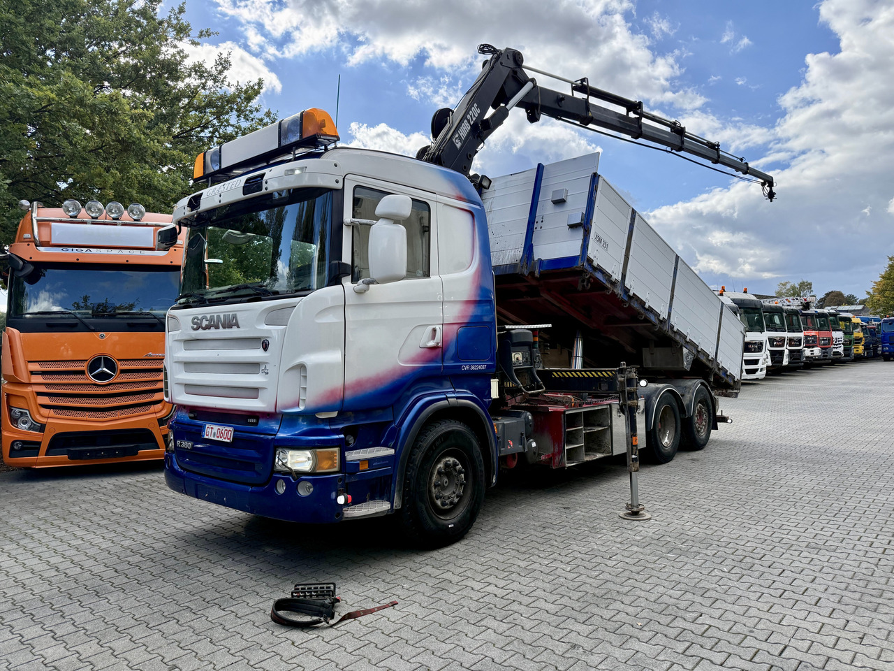 Scania R380 6X2*4 Kipper mit Kran HIAB 220 - Kallurauto, Kraanaga veoauto: pilt 1 Scania R380 6X2*4 Kipper mit Kran HIAB 220 - Kallurauto, Kraanaga veoauto: pilt 1