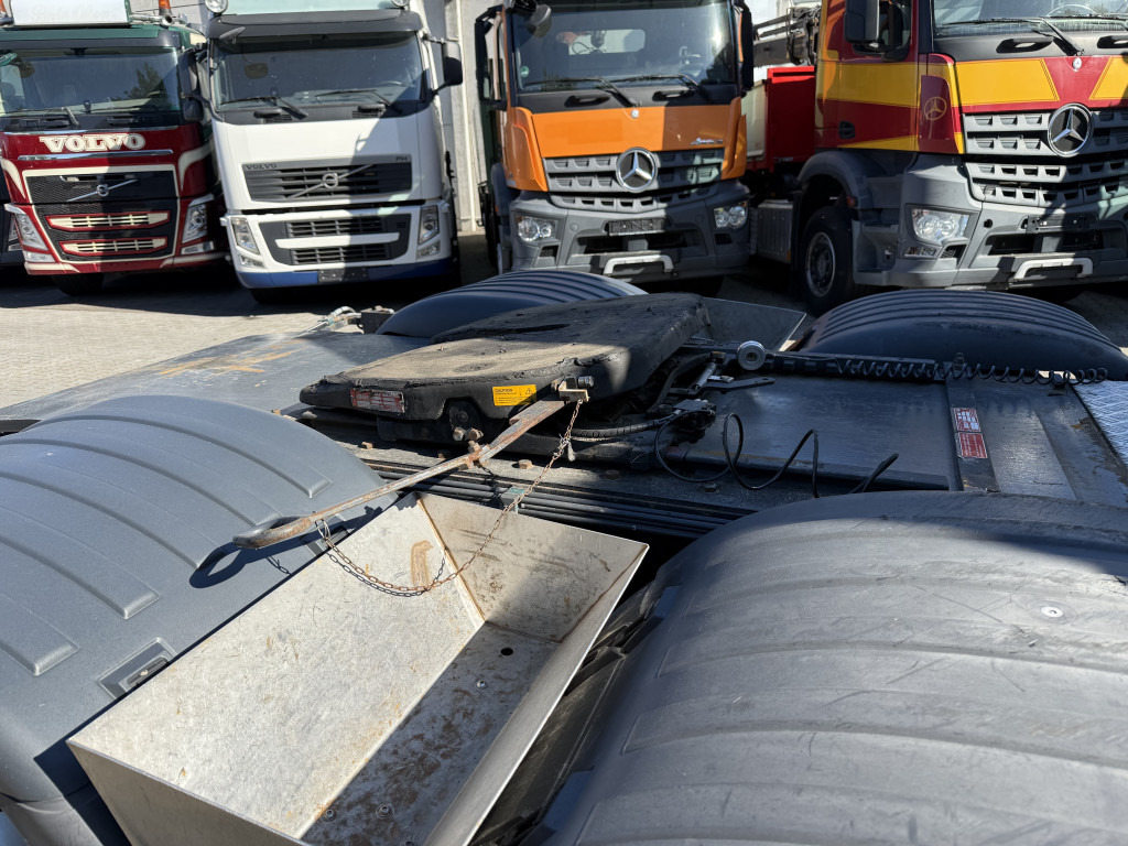 Scania R400 6X2 Kran Hiab 377-8 bis 25 Meter - Kraanaga veoauto, Sadulveok: pilt 2 Scania R400 6X2 Kran Hiab 377-8 bis 25 Meter - Kraanaga veoauto, Sadulveok: pilt 2