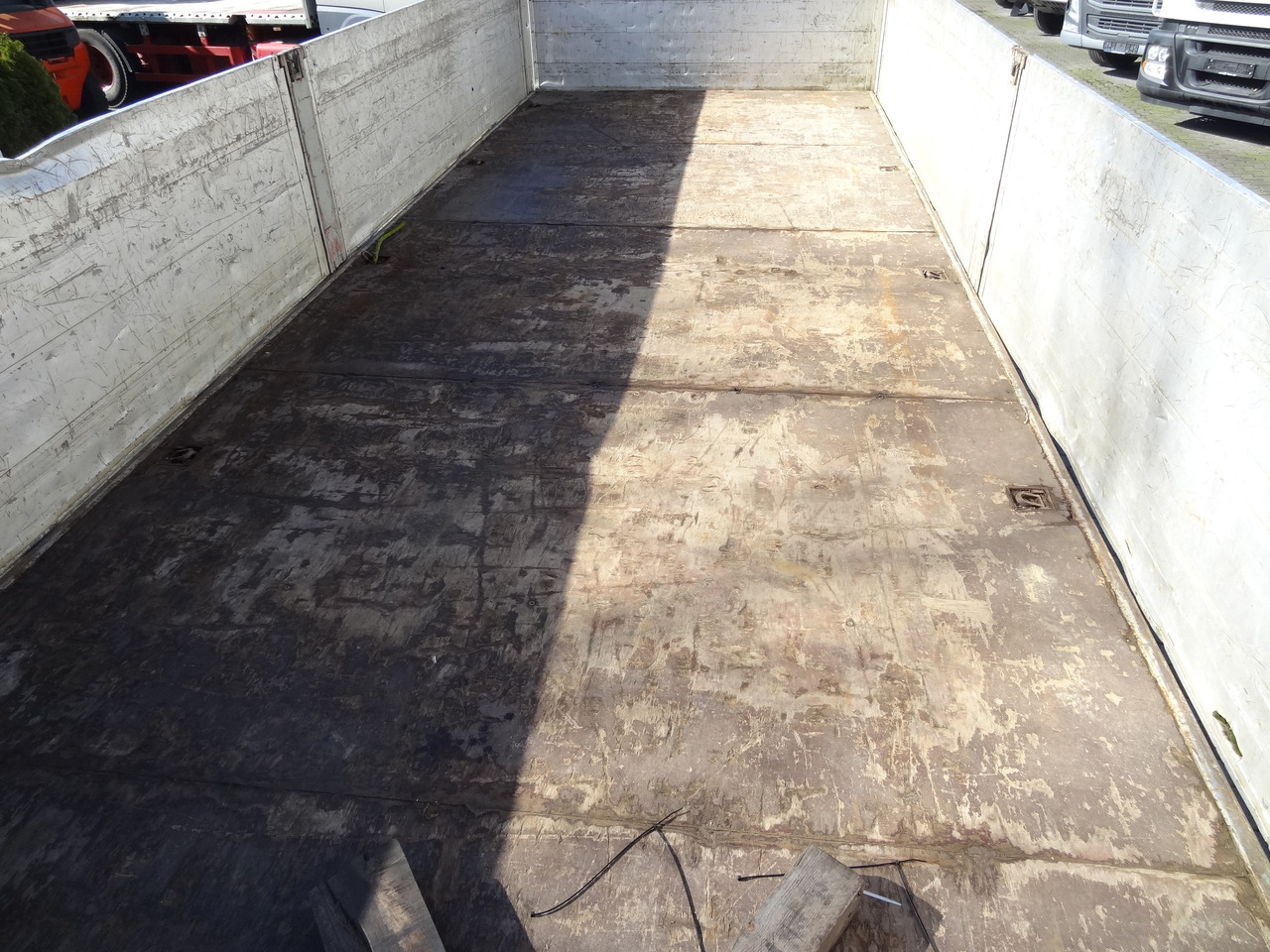 Scania R440 6X2*4 Kran HMF 3000 bis 30 Meter - Madelveok/ Platvormveok, Kraanaga veoauto: pilt 3 Scania R440 6X2*4 Kran HMF 3000 bis 30 Meter - Madelveok/ Platvormveok, Kraanaga veoauto: pilt 3