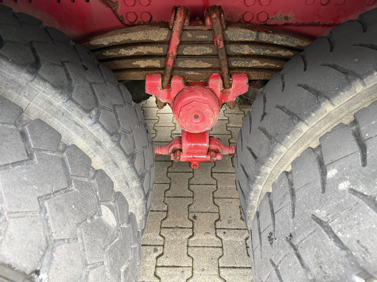 Scania R580 8X4 Kipper Kran HIAB 244-5 - Kallurauto, Kraanaga veoauto: pilt 4 Scania R580 8X4 Kipper Kran HIAB 244-5 - Kallurauto, Kraanaga veoauto: pilt 4