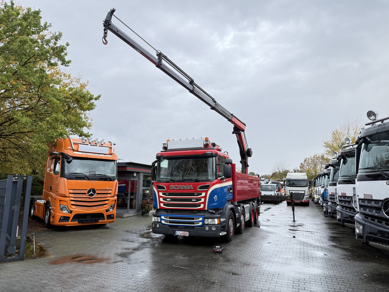 Scania R580 V8 8X4 Kipper Kran Palfinger 22002 - Kallurauto, Kraanaga veoauto: pilt 2 Scania R580 V8 8X4 Kipper Kran Palfinger 22002 - Kallurauto, Kraanaga veoauto: pilt 2