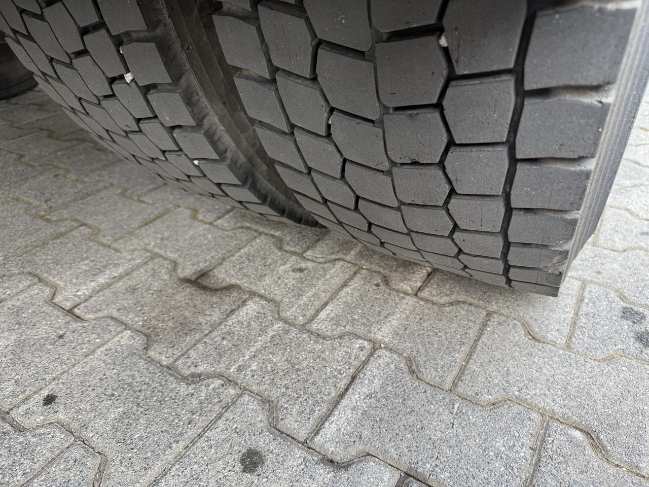 Volvo FL250.18 Carrier Supra 850Mt - Külmutiga veoauto: pilt 3 Volvo FL250.18 Carrier Supra 850Mt - Külmutiga veoauto: pilt 3