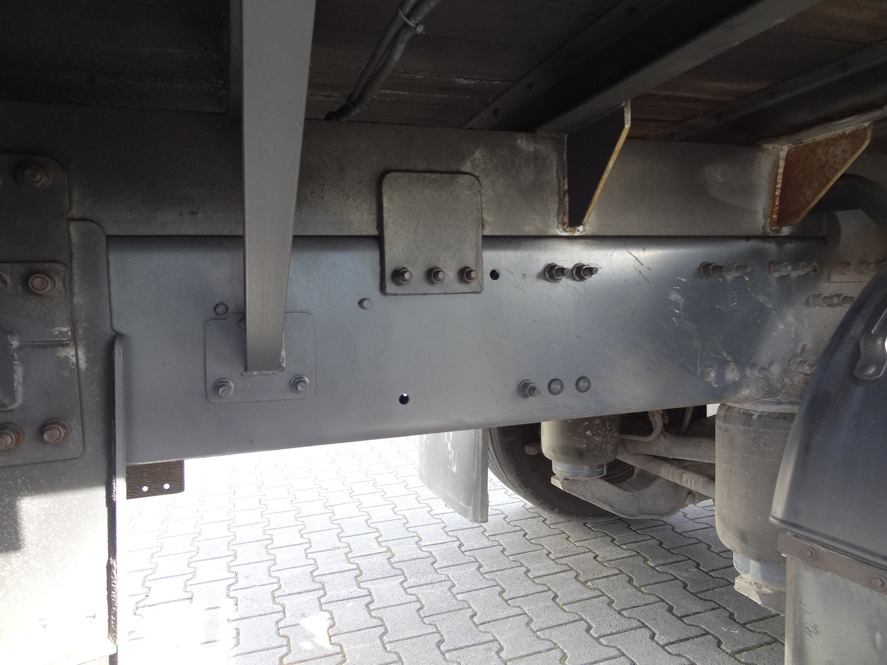 Volvo FM370 6X2*4 Kennis K14 Kran - Kraanaga veoauto, Madelveok/ Platvormveok: pilt 4 Volvo FM370 6X2*4 Kennis K14 Kran - Kraanaga veoauto, Madelveok/ Platvormveok: pilt 4