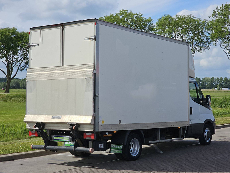 Iveco Daily 35C15 3.0 Laadklep Airco! - Tarbesõiduk furgoon: pilt 3 Iveco Daily 35C15 3.0 Laadklep Airco! - Tarbesõiduk furgoon: pilt 3