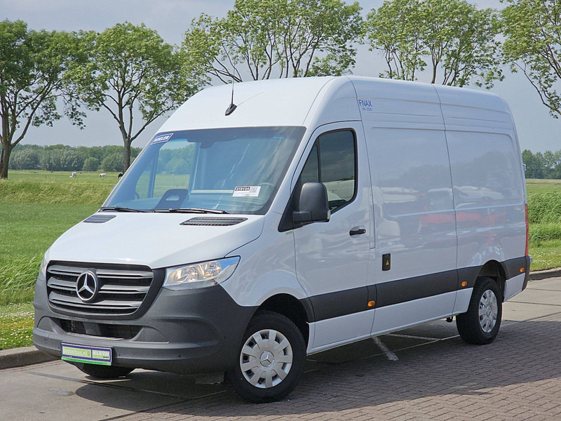 Mercedes-Benz Sprinter 317 L2H2 Koelwagen D/N! - Tarbesõiduk külmik: pilt 2 Mercedes-Benz Sprinter 317 L2H2 Koelwagen D/N! - Tarbesõiduk külmik: pilt 2