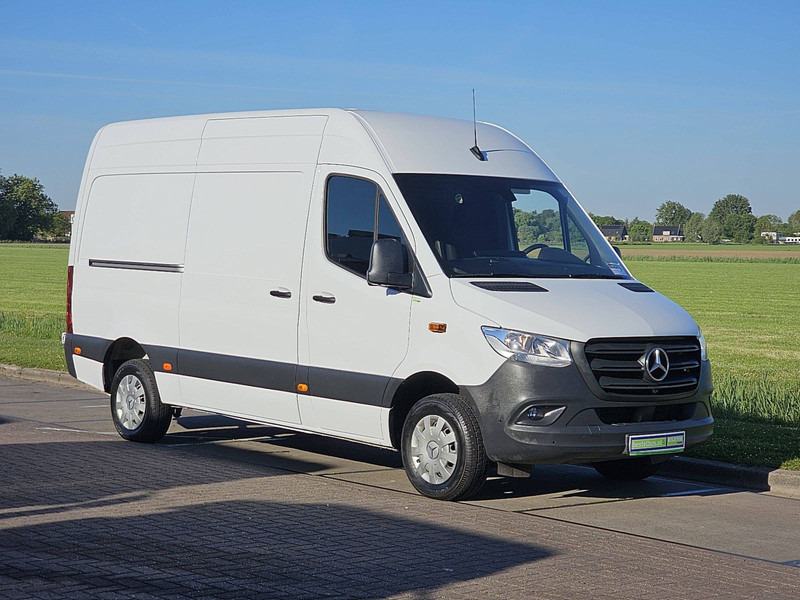 Mercedes-Benz Sprinter 317 L2H2 Navi RWD! - Kaubik: pilt 5 Mercedes-Benz Sprinter 317 L2H2 Navi RWD! - Kaubik: pilt 5