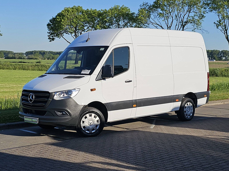 Mercedes-Benz Sprinter 317 L2H2 Navi RWD! - Kaubik: pilt 2 Mercedes-Benz Sprinter 317 L2H2 Navi RWD! - Kaubik: pilt 2