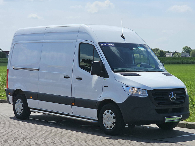 Mercedes-Benz eSprinter L2H2 35 KWH - Kaubik, Elektrikaubik: pilt 5 Mercedes-Benz eSprinter L2H2 35 KWH - Kaubik, Elektrikaubik: pilt 5
