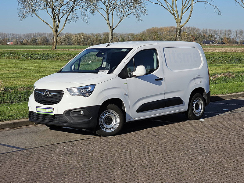 Opel Combo 1.6 D - Tarbesõiduk furgoon: pilt 2 Opel Combo 1.6 D - Tarbesõiduk furgoon: pilt 2