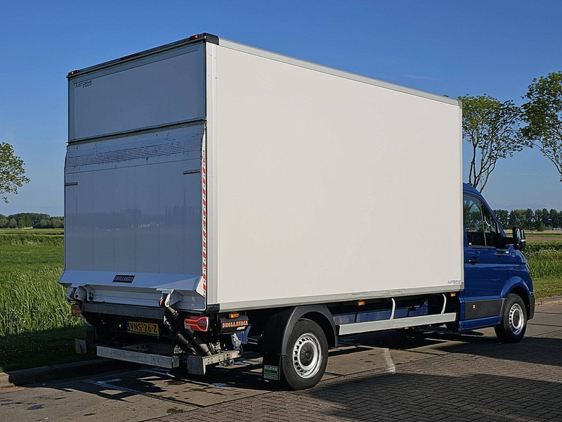 Volkswagen Crafter 35 2.0 ac EURO6 - Tarbesõiduk furgoon: pilt 3 Volkswagen Crafter 35 2.0 ac EURO6 - Tarbesõiduk furgoon: pilt 3