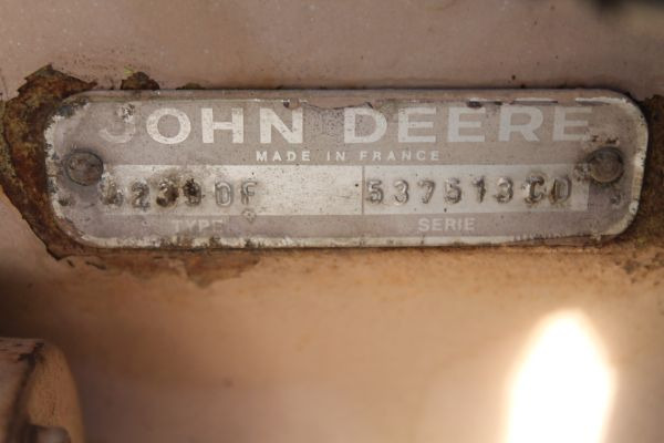 John Deere 4230 DF - Mootor - Tööstusmasin: pilt 3 John Deere 4230 DF - Mootor - Tööstusmasin: pilt 3