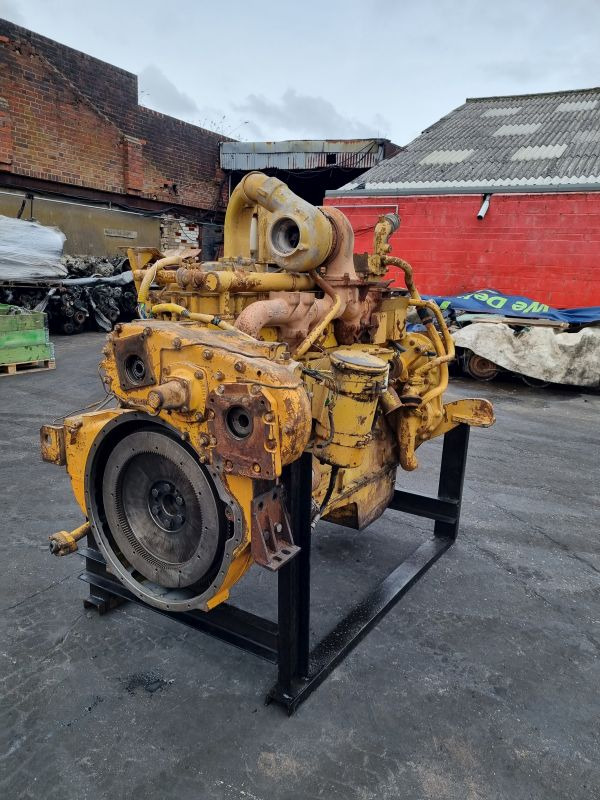 Komatsu SA6D155-4 D355A Engine (Plant) - Mootor - Ehitusmasinad: pilt 1 Komatsu SA6D155-4 D355A Engine (Plant) - Mootor - Ehitusmasinad: pilt 1