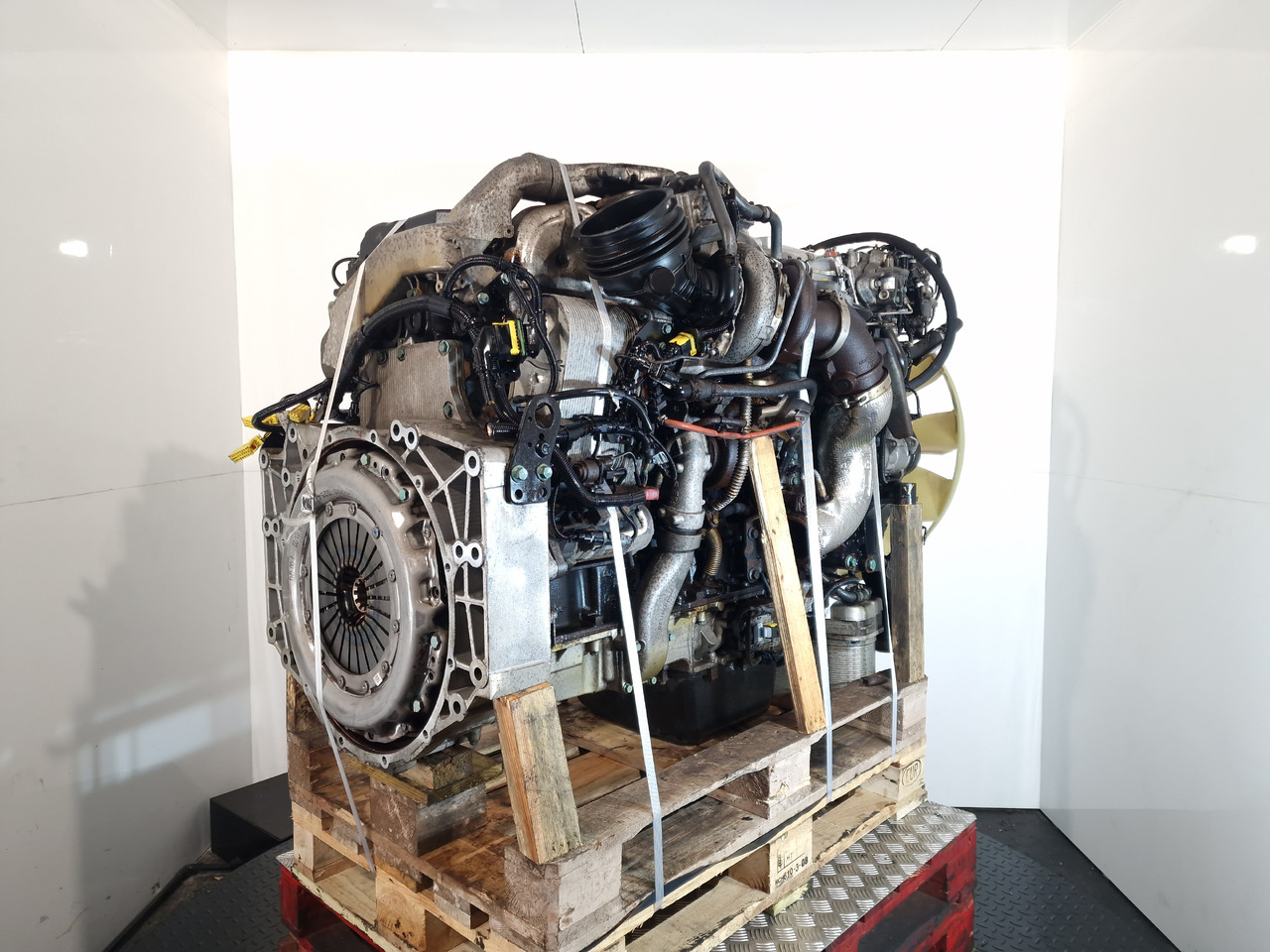 MAN D2676 LF51 Engine (Truck) - Mootor - Veoauto: pilt 1 MAN D2676 LF51 Engine (Truck) - Mootor - Veoauto: pilt 1