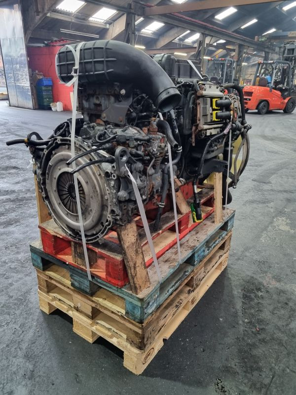 Renault DXI7 260-EUV Engine (Truck) - Mootor - Veoauto: pilt 1 Renault DXI7 260-EUV Engine (Truck) - Mootor - Veoauto: pilt 1