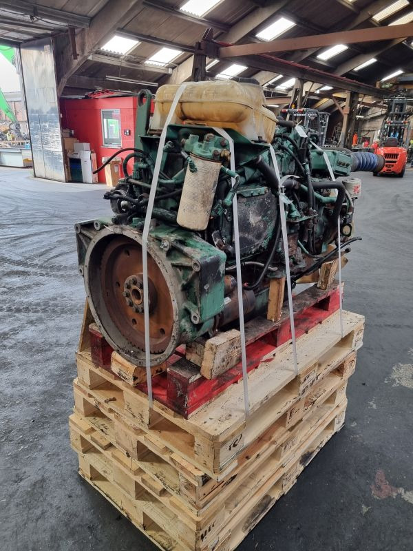 Volvo D6B Engine (Truck) - Mootor - Veoauto: pilt 1 Volvo D6B Engine (Truck) - Mootor - Veoauto: pilt 1