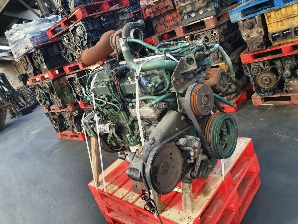 Volvo D7C215 - Mootor: pilt 5 Volvo D7C215 - Mootor: pilt 5