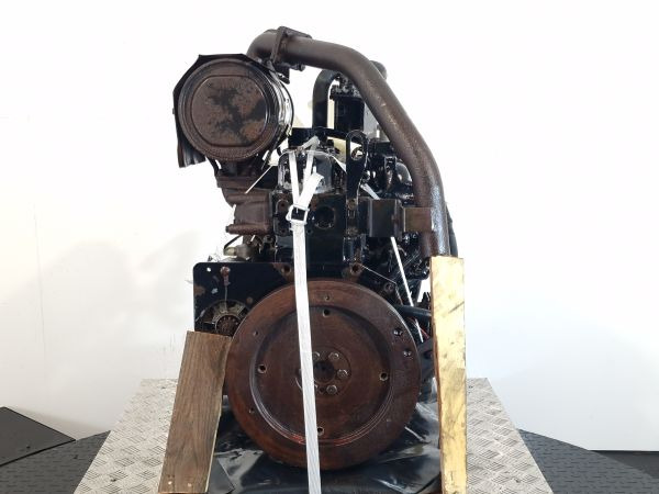 Yanmar 4TNE88-RCC1 Engine (Plant) - Mootor - Ehitusmasinad: pilt 3 Yanmar 4TNE88-RCC1 Engine (Plant) - Mootor - Ehitusmasinad: pilt 3