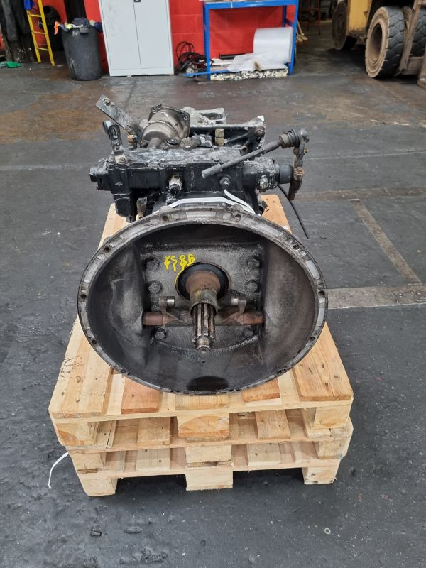 ZF 6S85 with voith Retarder Gearbox - Käigukast: pilt 2 ZF 6S85 with voith Retarder Gearbox - Käigukast: pilt 2