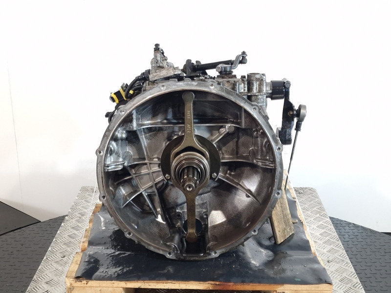 ZF Ecolite 6S800TO / STO8006 Volvo Spec Gearbox - Käigukast: pilt 2 ZF Ecolite 6S800TO / STO8006 Volvo Spec Gearbox - Käigukast: pilt 2