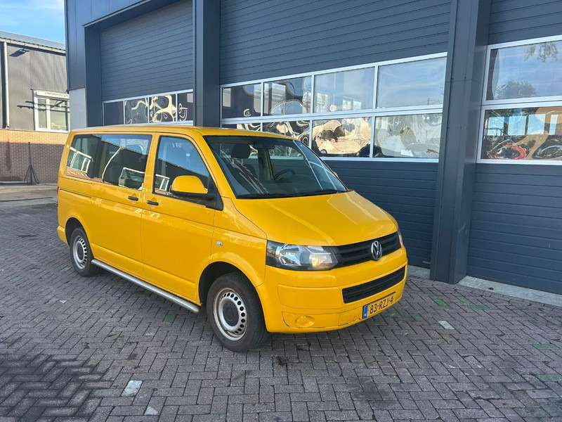 Volkswagen Transporter Kombi - Buss: pilt 3 Volkswagen Transporter Kombi - Buss: pilt 3