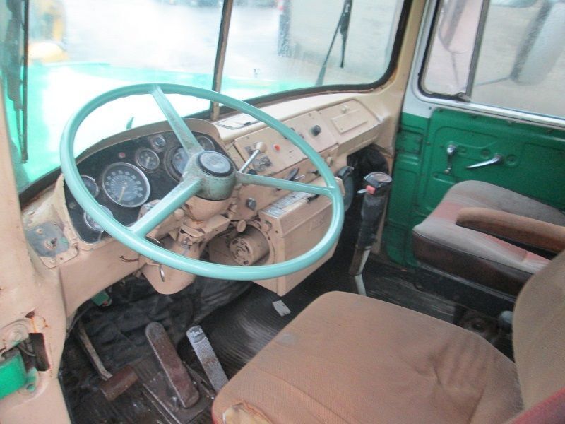 MACK DM807 - Kraanaga veoauto, Autokraana: pilt 4 MACK DM807 - Kraanaga veoauto, Autokraana: pilt 4