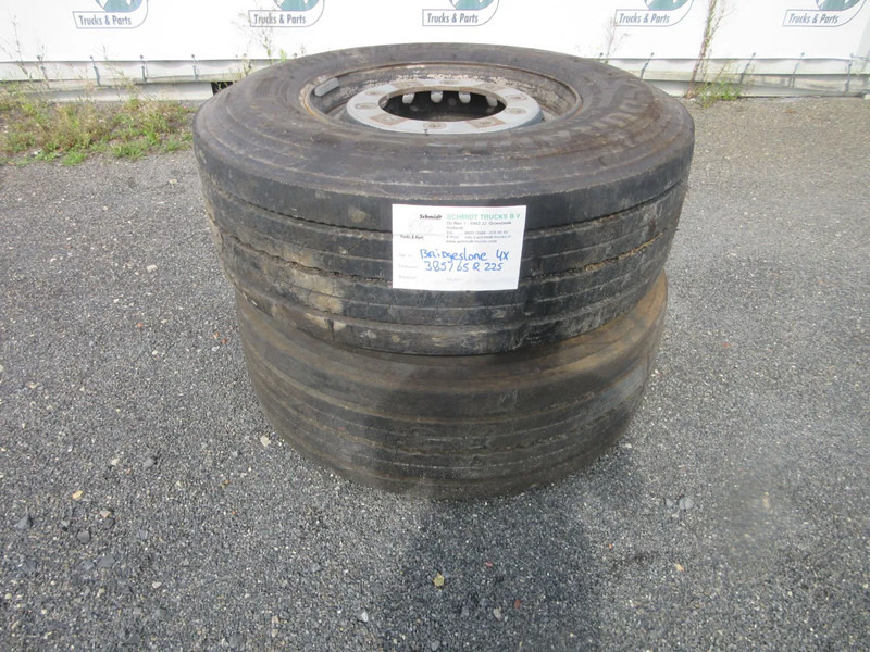 Bridgestone 385 / 65 R 22.5 OPLEGGER BANDEN MET STAAL WIEL - Rehv - Veoauto: pilt 3 Bridgestone 385 / 65 R 22.5 OPLEGGER BANDEN MET STAAL WIEL - Rehv - Veoauto: pilt 3