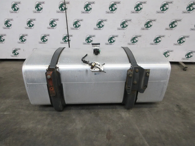 DAF 1681826 DIESEL TANK 620 LITER DAF CF XF EURO 6 - Kütusepaak - Veoauto: pilt 3 DAF 1681826 DIESEL TANK 620 LITER DAF CF XF EURO 6 - Kütusepaak - Veoauto: pilt 3