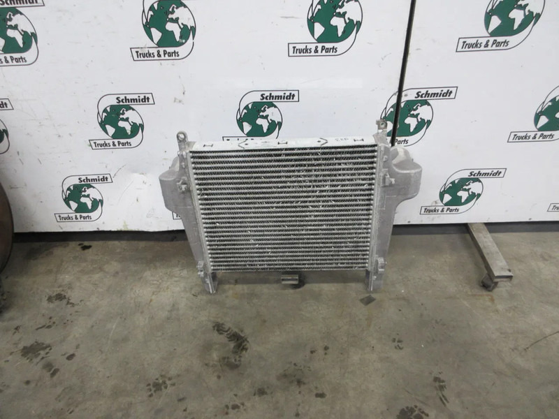 DAF 1708456 // 1708449 RADIATEUR INTERCOOLER DAF 230 LF MODEL 2020 - Radiaator - Veoauto: pilt 4 DAF 1708456 // 1708449 RADIATEUR INTERCOOLER DAF 230 LF MODEL 2020 - Radiaator - Veoauto: pilt 4