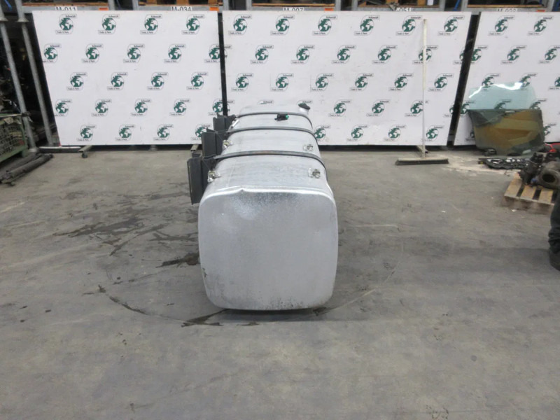 DAF 1944798 // 995 LITER INHOUD DAF XF CF EURO 6 MODEL 2018 - Kütusepaak - Veoauto: pilt 4 DAF 1944798 // 995 LITER INHOUD DAF XF CF EURO 6 MODEL 2018 - Kütusepaak - Veoauto: pilt 4