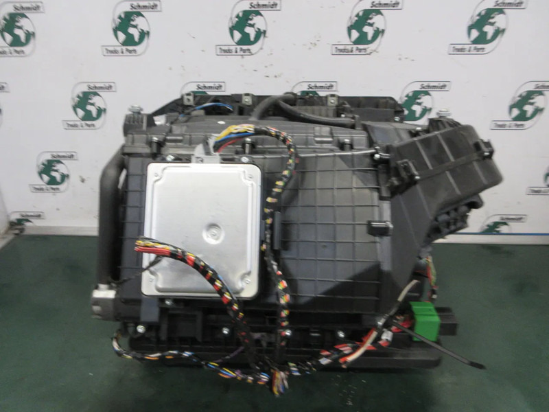 DAF 2187023 DAF XF 480 EURO 6 MODEL 2021 KACHEL SYSTEEM - Kabiin ja interjöör - Veoauto: pilt 3 DAF 2187023 DAF XF 480 EURO 6 MODEL 2021 KACHEL SYSTEEM - Kabiin ja interjöör - Veoauto: pilt 3