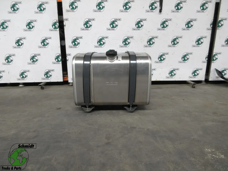 DAF 2198080 DAF DIESEL TANK NIEUWE 590 LITER - Kütusepaak - Veoauto: pilt 1 DAF 2198080 DAF DIESEL TANK NIEUWE 590 LITER - Kütusepaak - Veoauto: pilt 1