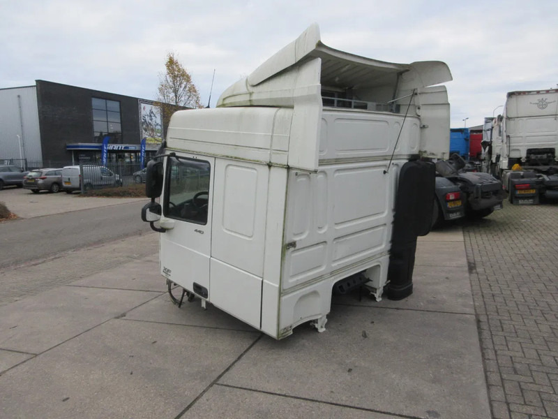 DAF DAF XF 440 CABINE VOOR PARTS DONOR MODEL 2016 - Kabiin ja interjöör - Veoauto: pilt 4 DAF DAF XF 440 CABINE VOOR PARTS DONOR MODEL 2016 - Kabiin ja interjöör - Veoauto: pilt 4