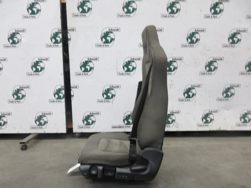 Iveco 5801416515 // 5801389347 IVECO HI WAY EURO 6 MODEL 2018 - Iste - Veoauto: pilt 3 Iveco 5801416515 // 5801389347 IVECO HI WAY EURO 6 MODEL 2018 - Iste - Veoauto: pilt 3