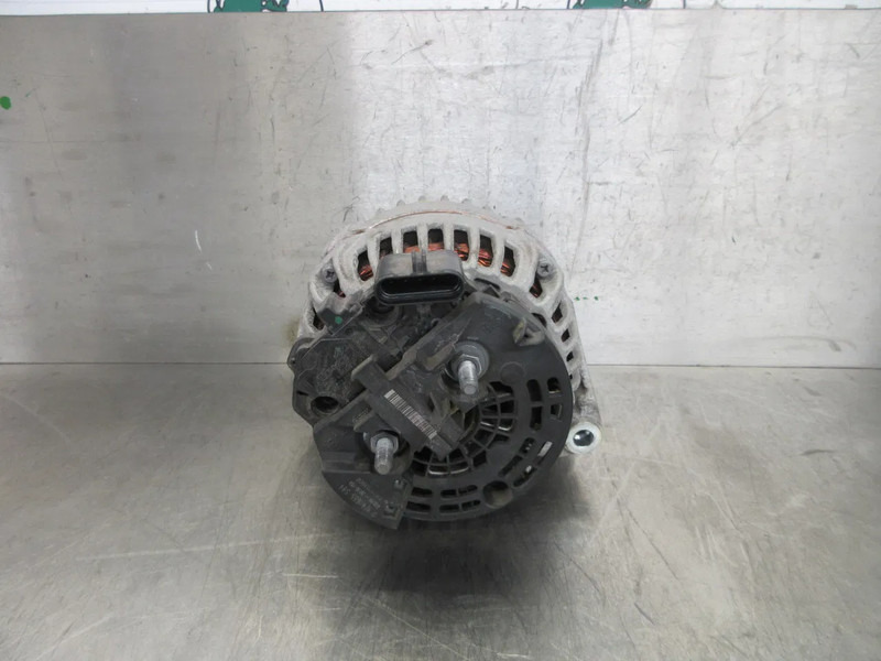 Iveco 5801703906 DYNAMO IVECO S WAY 440S42 MODEL 2023 - Generaator - Veoauto: pilt 4 Iveco 5801703906 DYNAMO IVECO S WAY 440S42 MODEL 2023 - Generaator - Veoauto: pilt 4