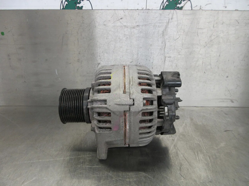 Iveco 5801703906 DYNAMO IVECO S WAY 440S42 MODEL 2023 - Generaator - Veoauto: pilt 3 Iveco 5801703906 DYNAMO IVECO S WAY 440S42 MODEL 2023 - Generaator - Veoauto: pilt 3