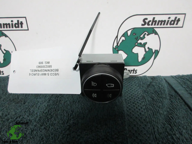 Iveco 5802305563 LAMPEN SCHAKELAAR IVECO S WAY EURO 6 - Elektrisüsteem - Veoauto: pilt 1 Iveco 5802305563 LAMPEN SCHAKELAAR IVECO S WAY EURO 6 - Elektrisüsteem - Veoauto: pilt 1