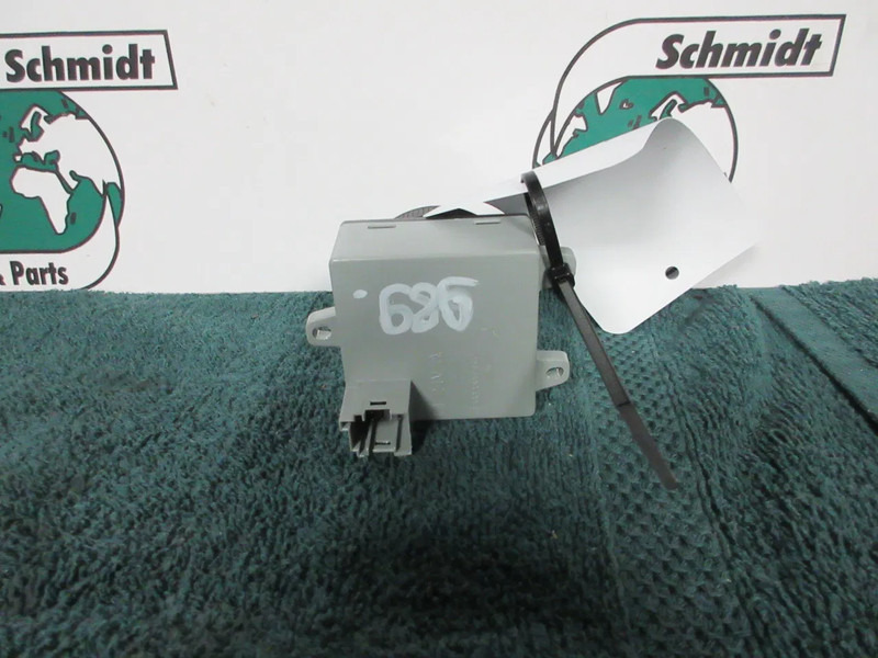 Iveco 5802305563 LAMPEN SCHAKELAAR IVECO S WAY EURO 6 - Elektrisüsteem - Veoauto: pilt 2 Iveco 5802305563 LAMPEN SCHAKELAAR IVECO S WAY EURO 6 - Elektrisüsteem - Veoauto: pilt 2