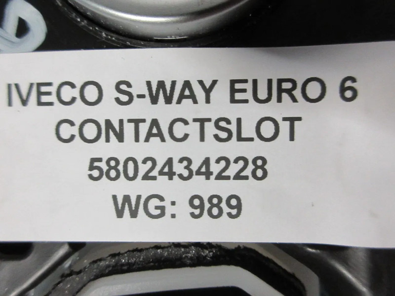 Iveco 5802434228 CONTACTSLOT IVECO S WAY EURO 6 - Elektrisüsteem - Veoauto: pilt 5 Iveco 5802434228 CONTACTSLOT IVECO S WAY EURO 6 - Elektrisüsteem - Veoauto: pilt 5