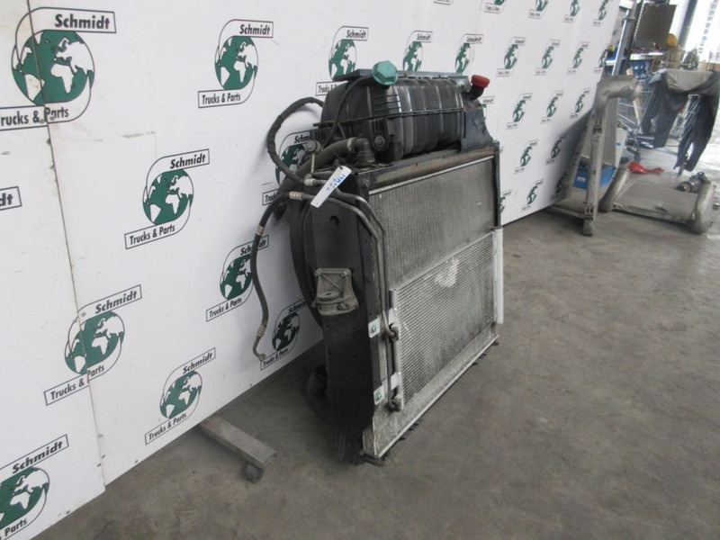 MAN 81.06101-0076 - 81.06101-0073 / RADIATEUR TGS EURO 6 - Radiaator - Veoauto: pilt 3 MAN 81.06101-0076 - 81.06101-0073 / RADIATEUR TGS EURO 6 - Radiaator - Veoauto: pilt 3
