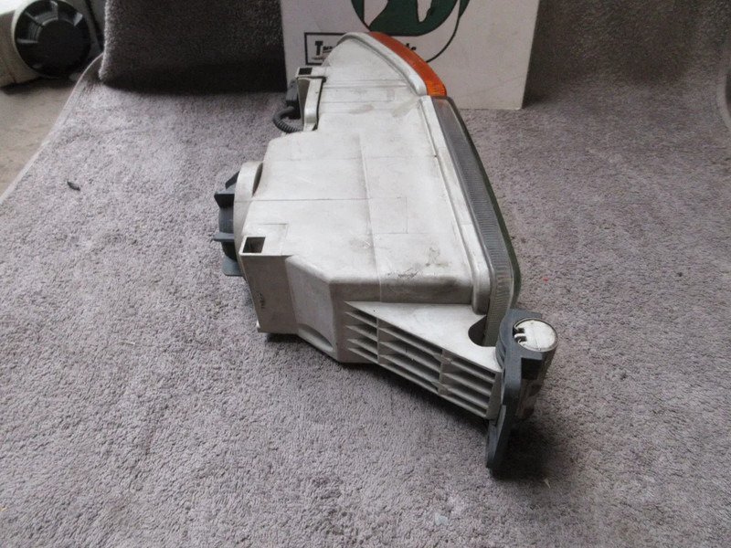 Udutuled - Veoauto MAN 81.25320-6111/6091//81.25320-6112//6092 MISTLAMP R+L NIEUWE & GEBRUIKT EURO 3: pilt 7